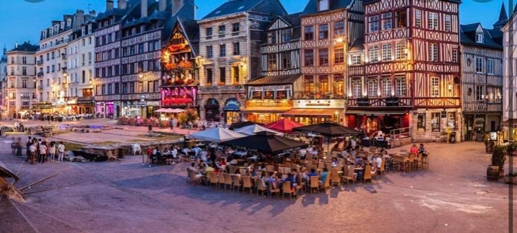Ferienwohnung La Roseraie Rouen Exterior foto